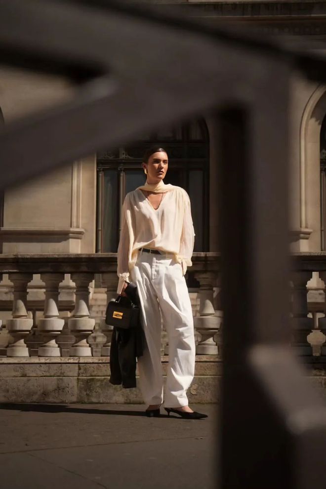 今年夏天最流行的T恤居然是它？谁穿谁时髦