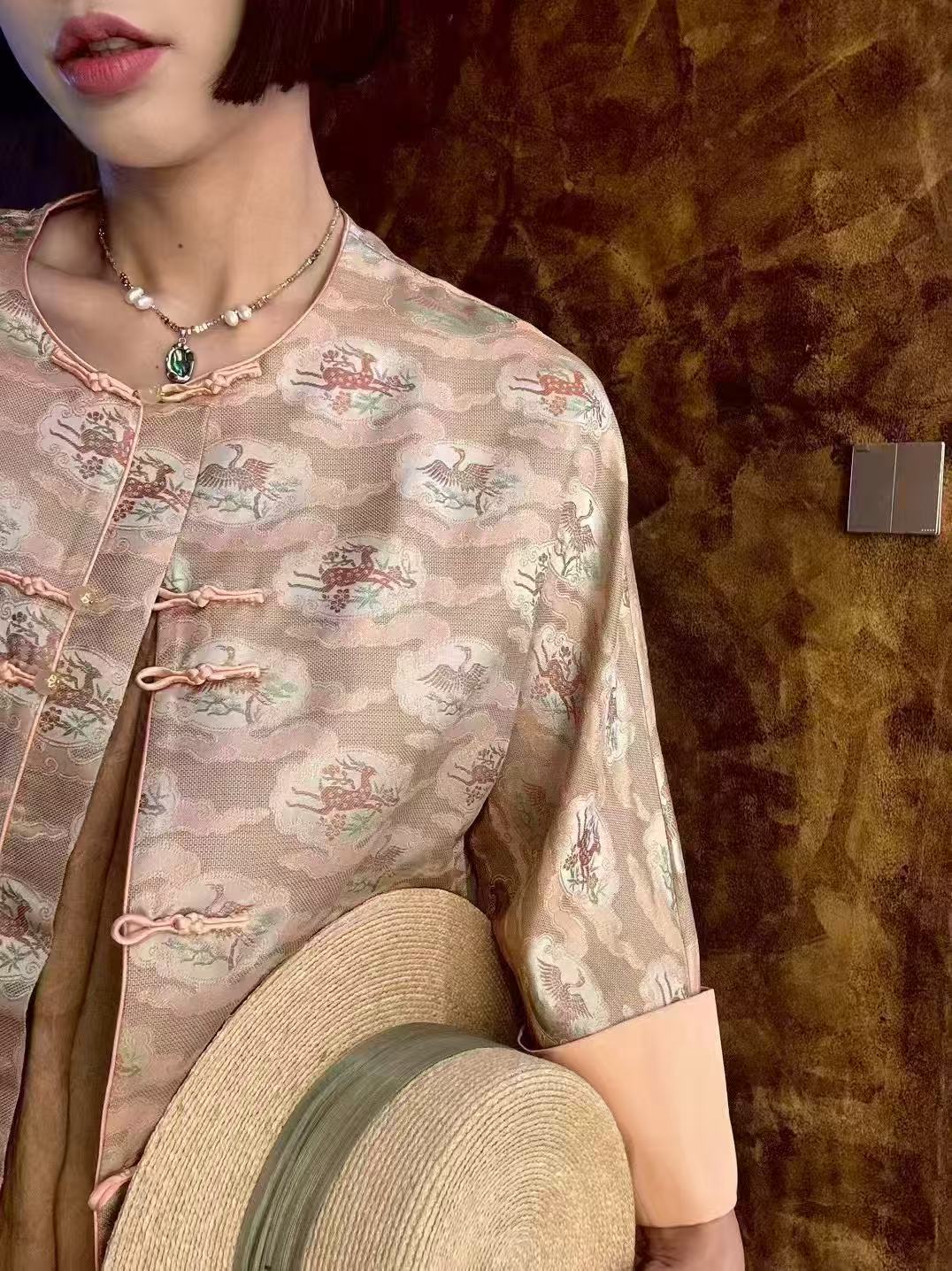 《优雅复古的时尚典范》