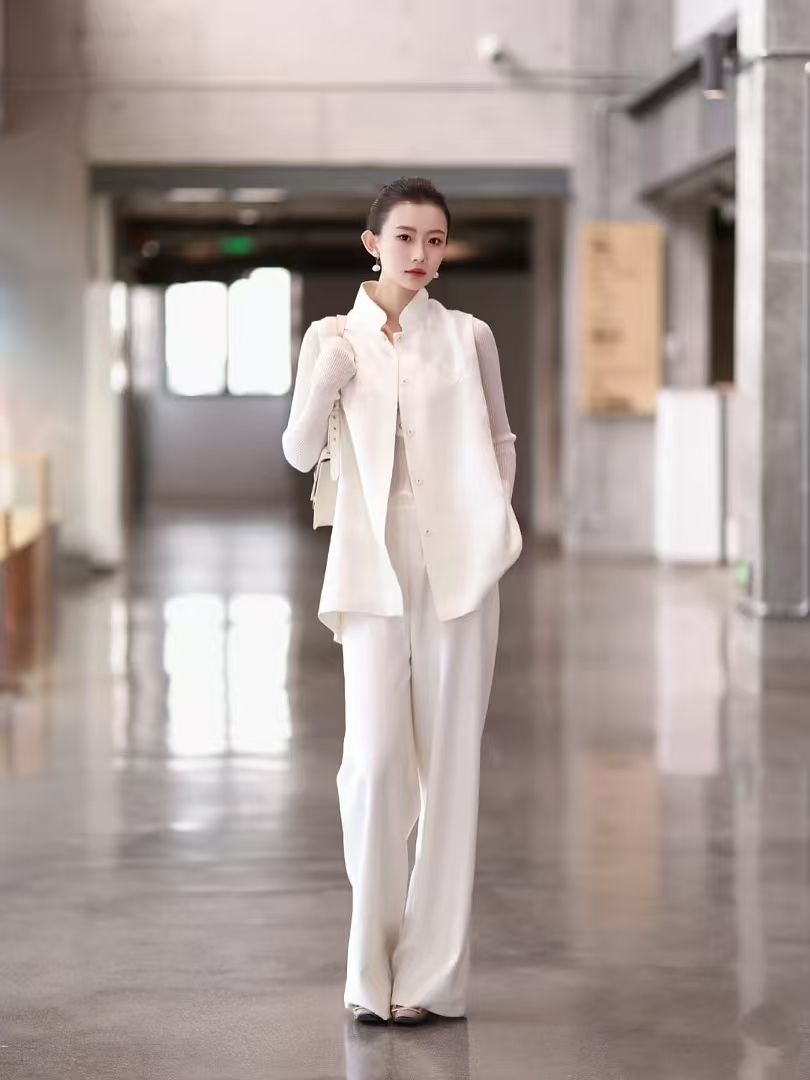 素净之中，暗藏风华