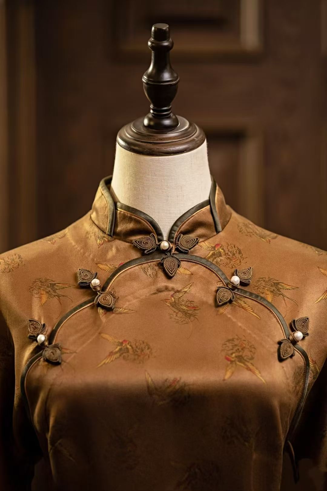 中式服装的点睛之笔