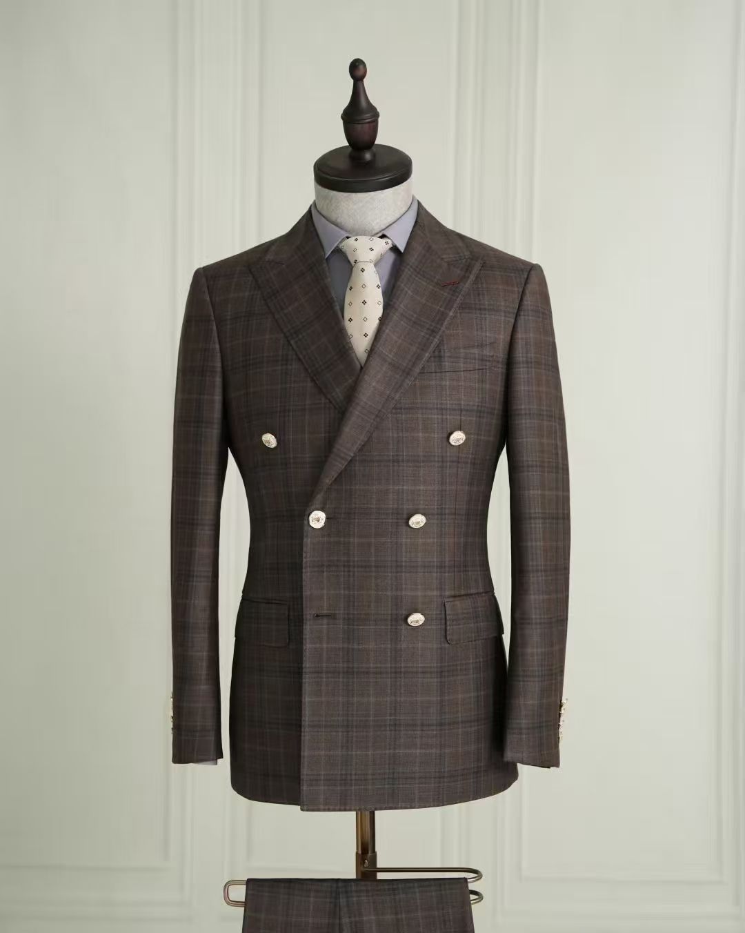 精致格纹定制西装